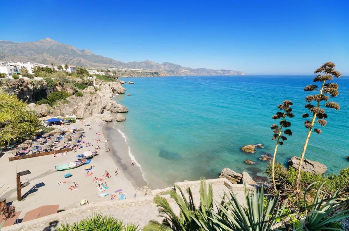 Apts Burriana Nerja Buitenkant foto